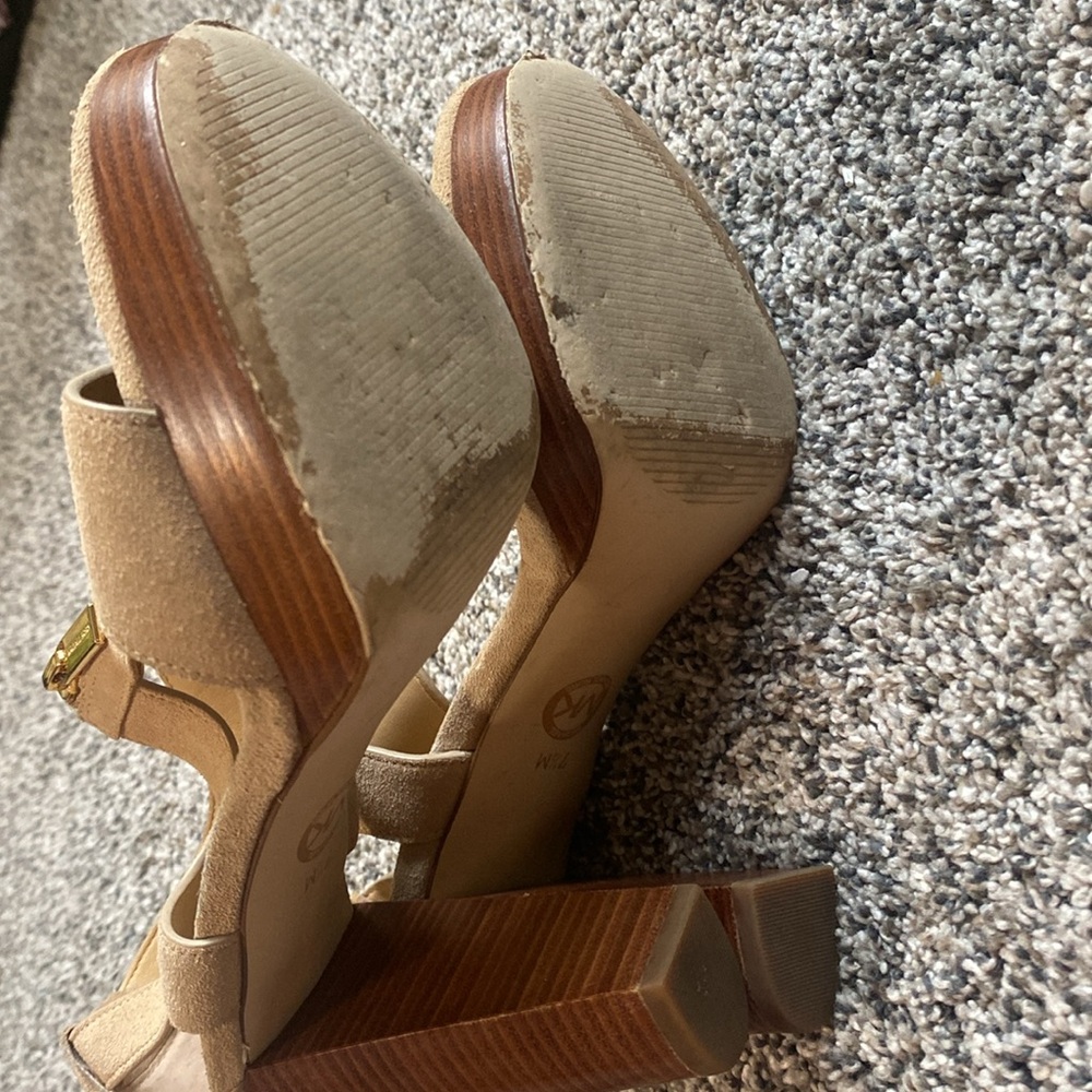 Michael Kors Tan Zip Up Chunky Heels size 7.5 - Picture 6 of 6